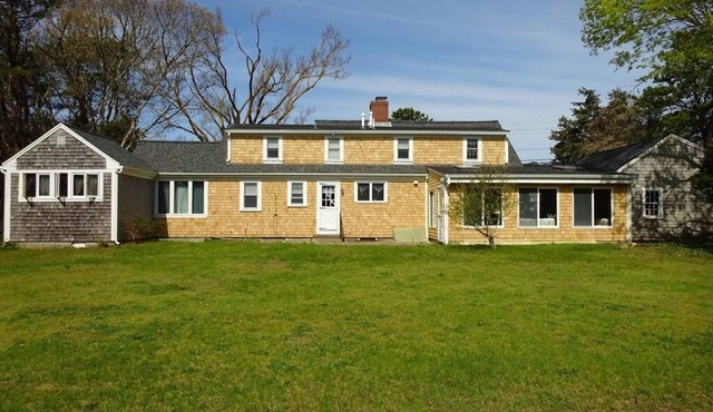 Spacious 4BR - Close to Seagull Beach (1573)