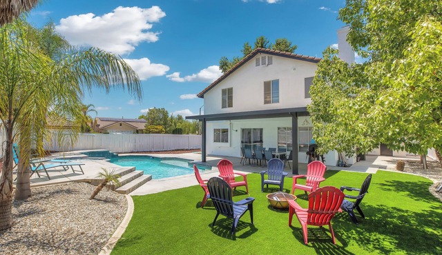 Spacious 5-Bed, 3-Bath Riverside Home with Pool & Jacuzzi