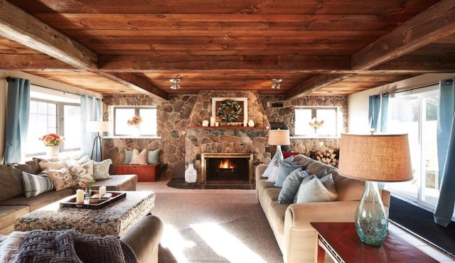 SPACIOUS and PRIVATE renovated farmhouse for the whole family