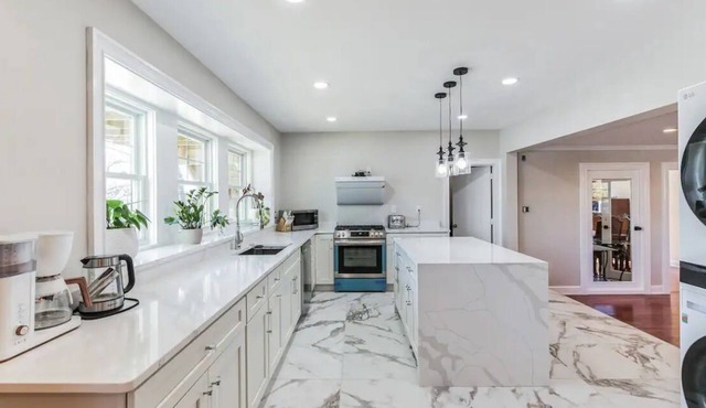 Spacious beautiful 3-bedroom, 2-bathroom home just 2 minutes from I-90 and I-95