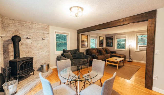 Spacious Country Home Freeport, 5 min to LL Bean!