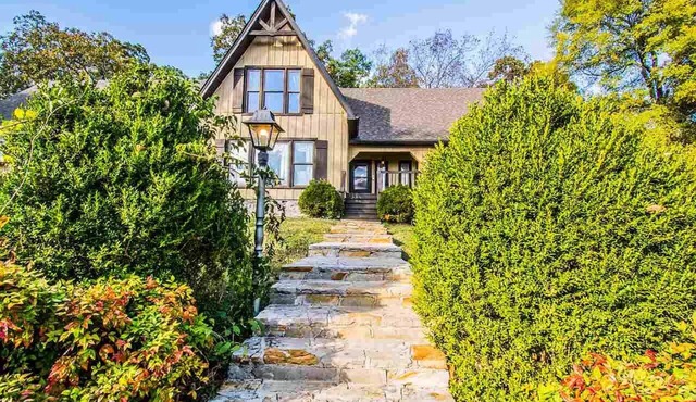 Spacious CountryView Villa near WKU and downtown
