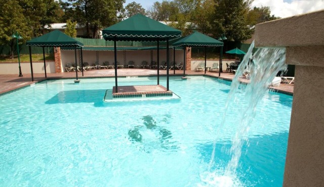 Spacious Family Villa w/Pools Near Branson's Main Sights