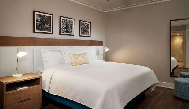 Spacious Myrtle Beach Suite with Balcony Steps from the Boardwalk
