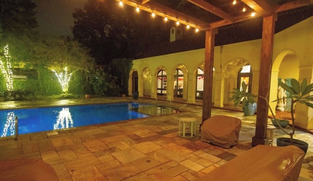Spacious Nashville Estate: Groups, Outdoor Areas, Pool, Hot Tub, Near DWTN, 5BR