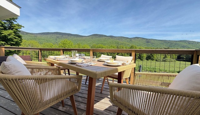 Spacious, pet-free mountain home w/fireplace and fire pit good for large groups.