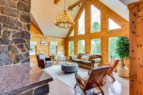 Spacious Wilmington Cabin: Walk to Lake