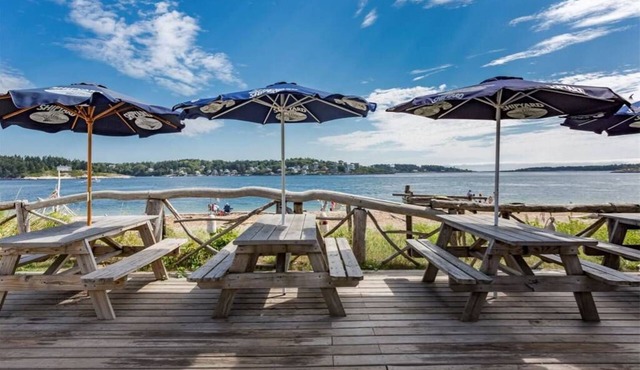 Spinneys Guesthouse & Beach Cottages