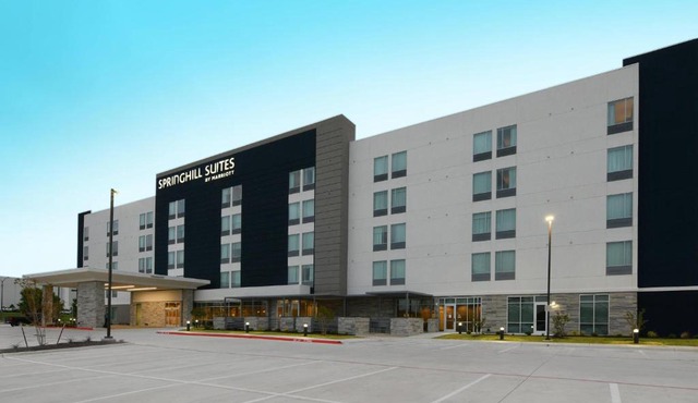 SpringHill Suites Dallas DFW Airport South/CentrePort