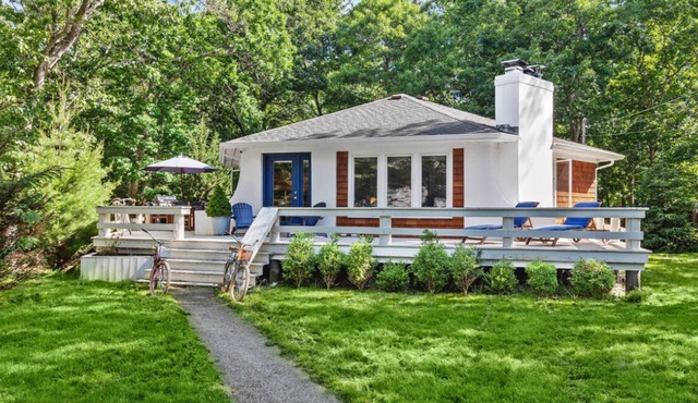 Springs Beach Cottage