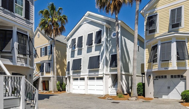 Stay at Sail Away - Riverfront Views