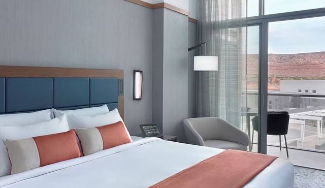 Stay in an Elegant Room w/Overlooking Dramatic Lava Landscapes in Southern Utah