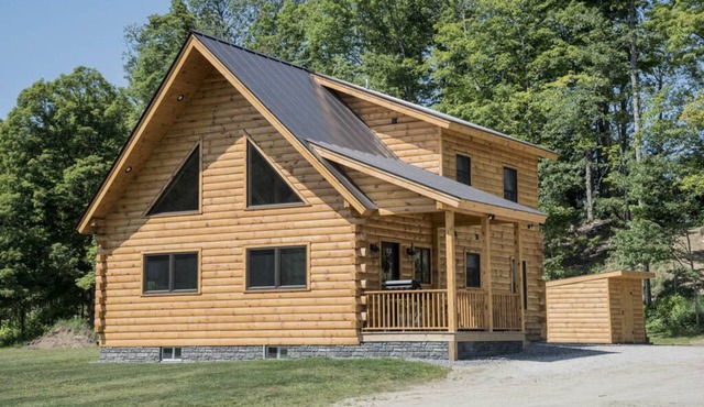 Stay on Kingdom Trails in a four bedroom cabin!