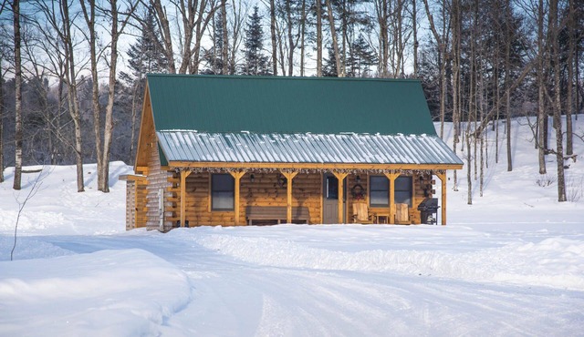 Stay on Kingdom Trails in a three bedroom cabin!