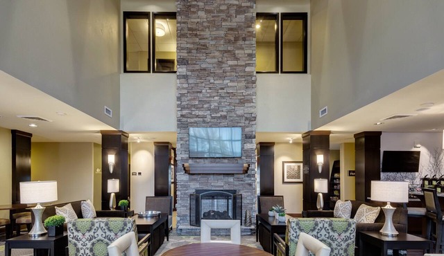 Staybridge Suites St Louis - Westport by IHG