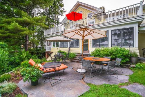 Steps to Downtown Stockbridge: Home w/Patio!