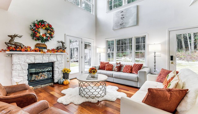 Sterling Valley Home ~ 9 Mi to Stowe Mountain!