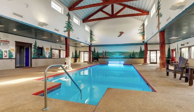 Stoney Creek Columbia, Deluxe 2 Double w/Free Hot Breakfast | 3 Units