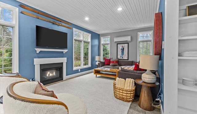 Stowe Valley Haven - Beautiful redesigned 4BR home