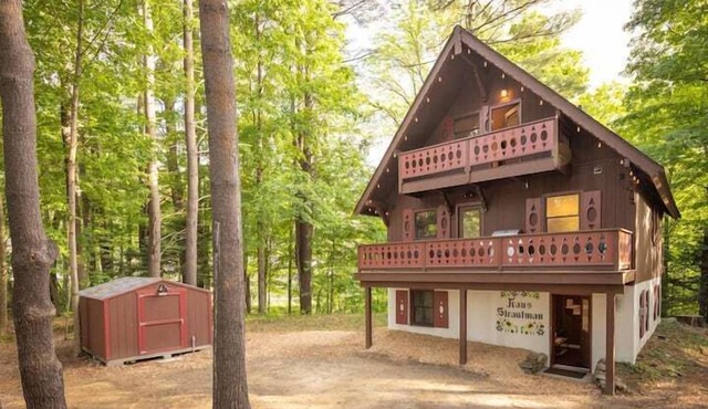 StrautmanHaus - All-Season Chalet at Berkshire East