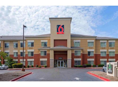 Studio 6 Extended Stay Memphis Airport TN