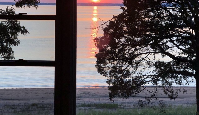 Stunning Bayfront Views