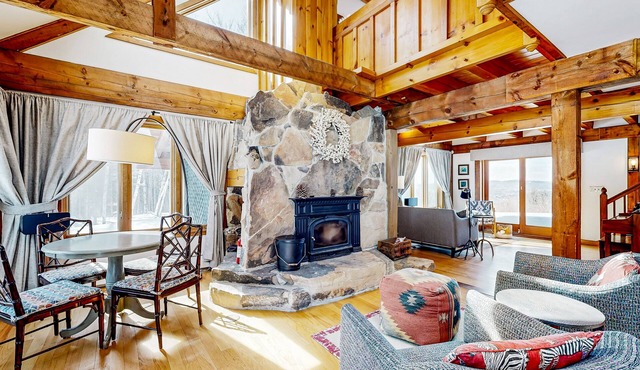 Stunning home with Moore Reservoir views and private sunroom