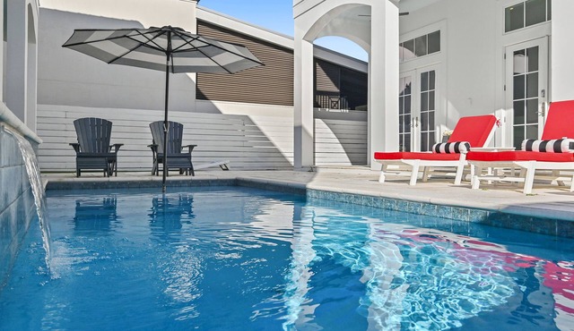 Stunning New Main & Carriage House with Private Pool- 59 Barcelona Avenue