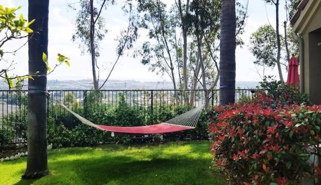 Stunning View Getaway - 2 bdrms, 2.5 baths & Pool