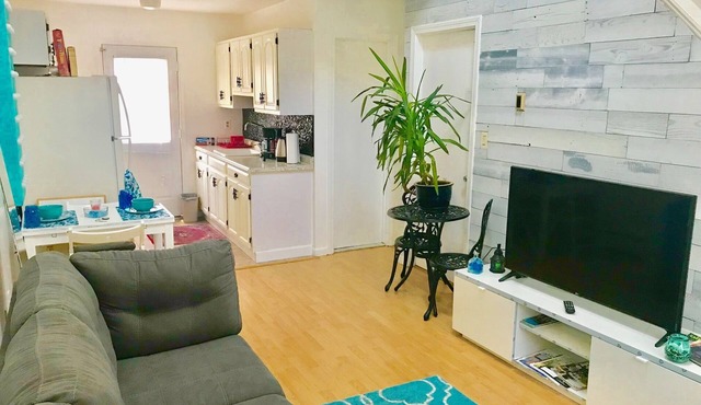 Stylish and Affordable LOFT- Close to YALE