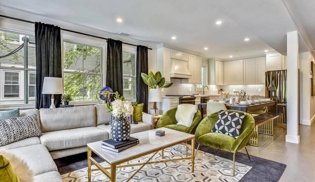 Stylish Boston Home, Near T