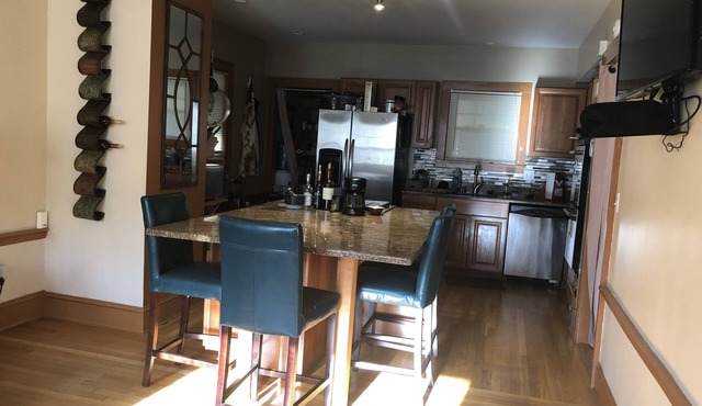 Stylish & Cozy Fully Equipped Home