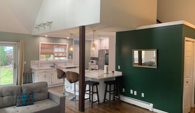 Stylish & Newly Renovated Home – Prime Location!