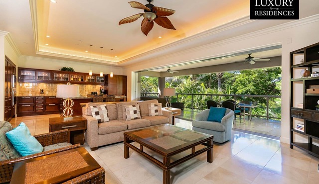 Summer Deal Wailea Beachfront Villa with Elevator and Pool Access