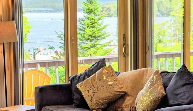 @SunapeeSeasons—Across from Dewey Beach, Lake View, 8 Min. from Mt. Sunapee