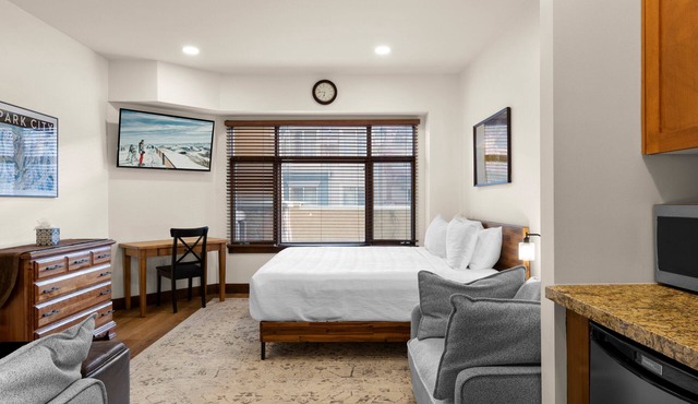 Sundial C109-A | Ski-in/Ski-out | Mountain Views | Pools & Hot Tubs | Fire Pits