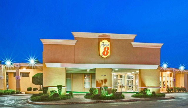 Super 8 by Wyndham Norman