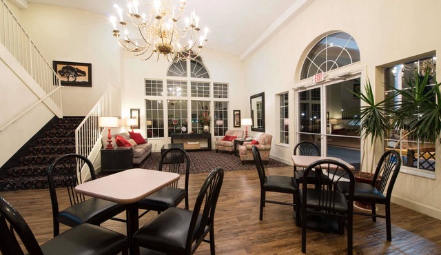 Super 8 by Wyndham Richmond