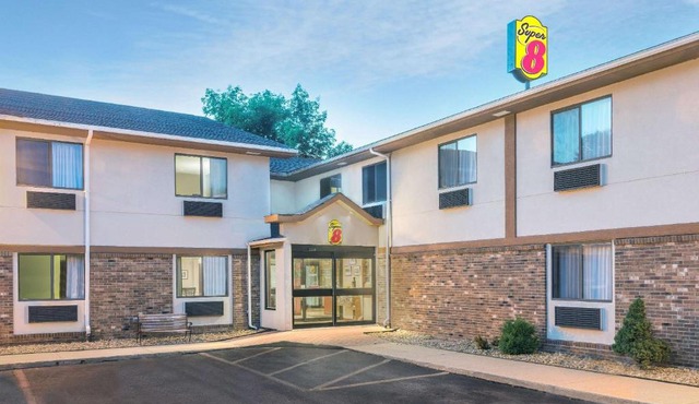 Super 8 by Wyndham Tilton/Lake Winnipesaukee