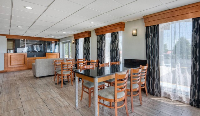 SureStay Hotel by Best Western Bowling Green North