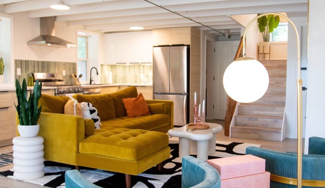 Technicolor River Retreat - Private get-away an hour outside of Chicago!