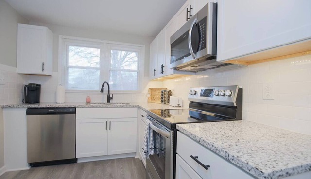 Ten blocks from Old Downtown Overland Park, KS