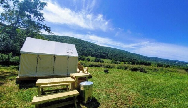 Tentrr Signature Site - Maybrook Farm - The Ridge