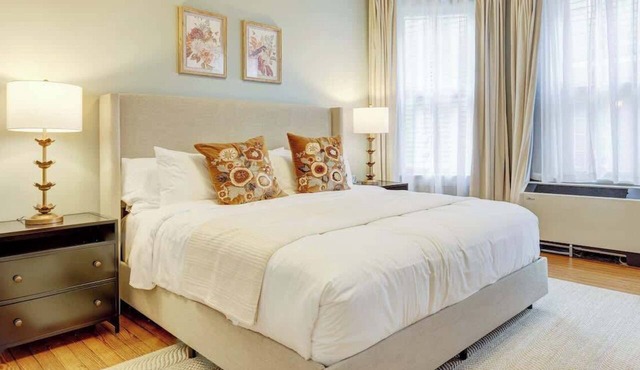 The 200 South St Boutique Hotel w/Pool