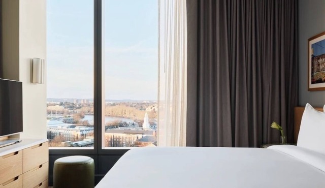 The Atlas Hotel | Near Isabella Stewart Gardner Museum | Tower Suite