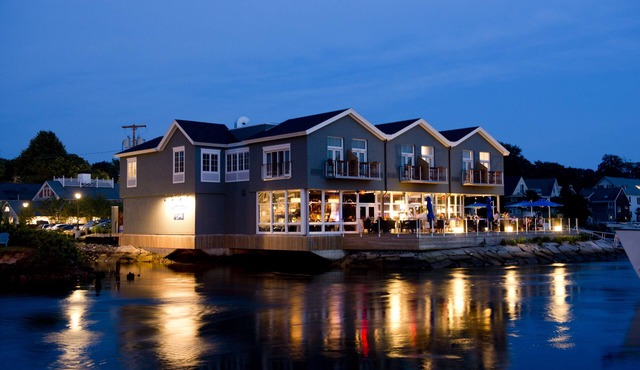 The Boathouse Waterfront Hotel & Marina