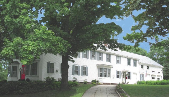 The Bridges Inn at Whitcomb House B&B