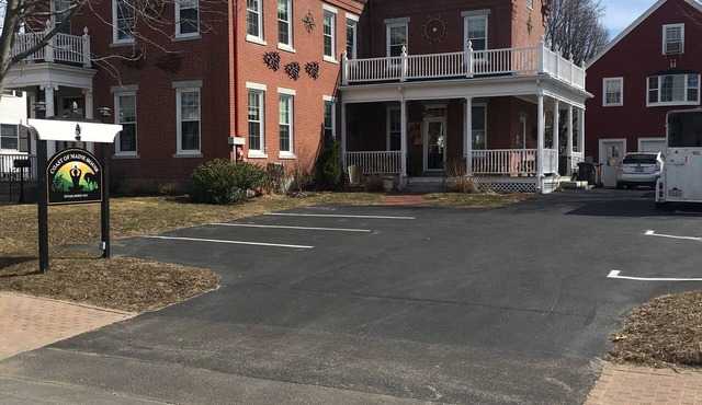 The coast of Maine a spacious 10 bedroom home. Equipped with an in ground pool