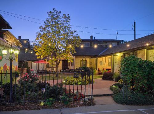 The Crest Motel