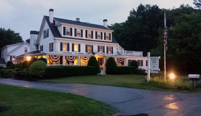 The Harpswell Inn